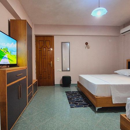 Barca Rooms Sarande Exterior photo