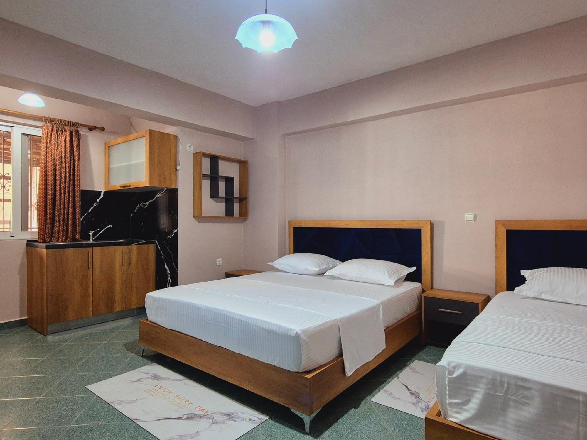 Barca Rooms Sarande Exterior photo