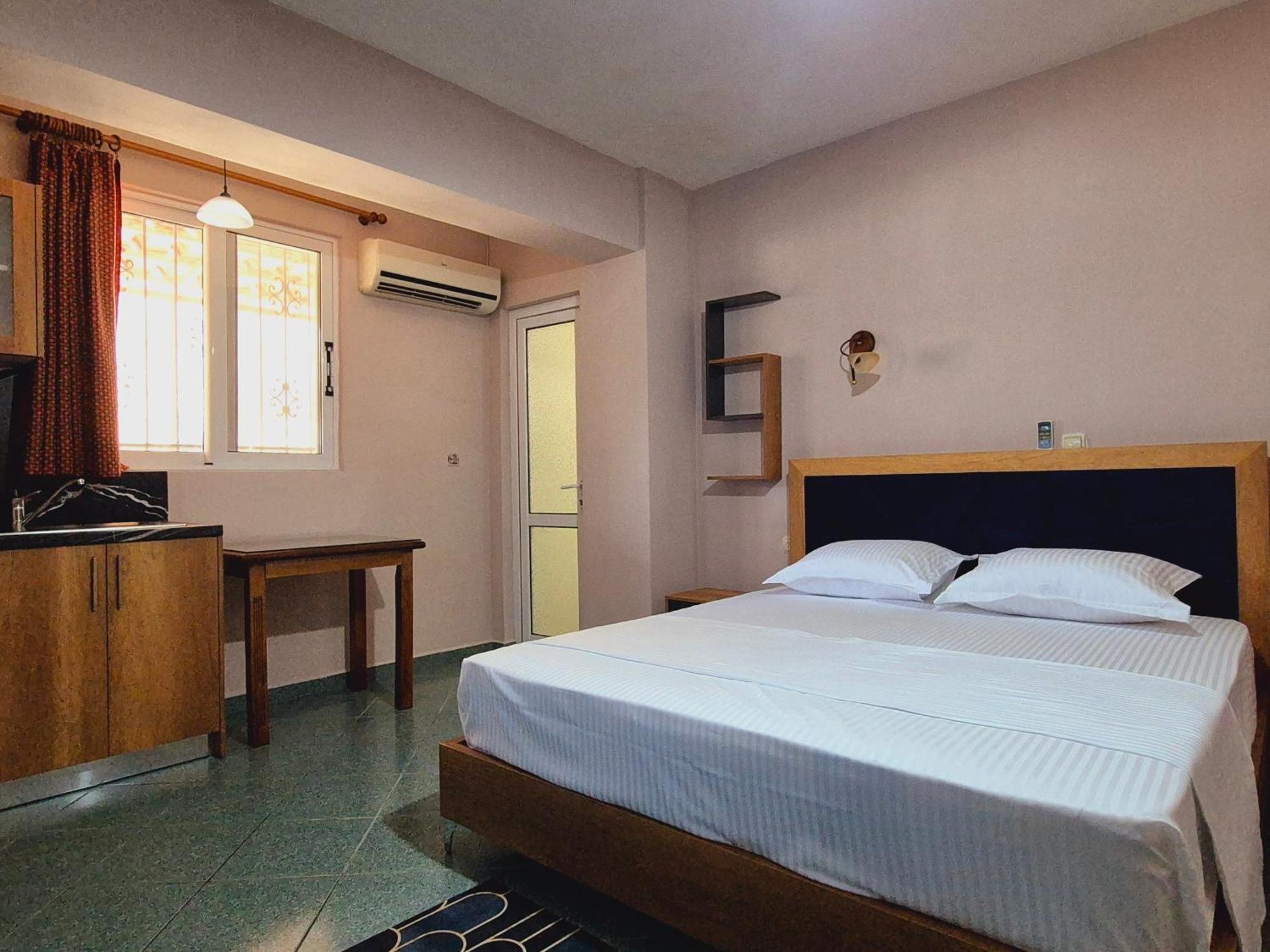 Barca Rooms Sarande Exterior photo