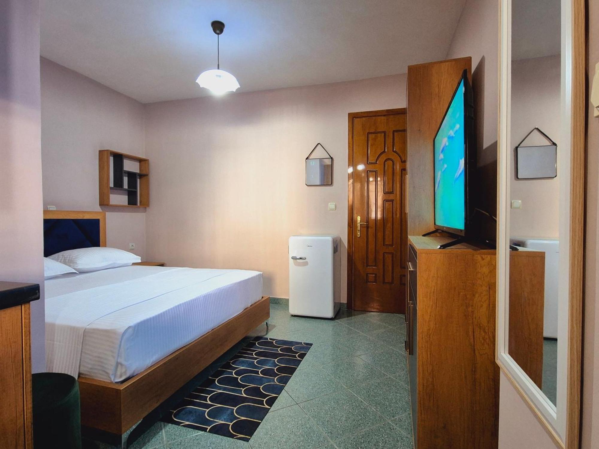 Barca Rooms Sarande Exterior photo