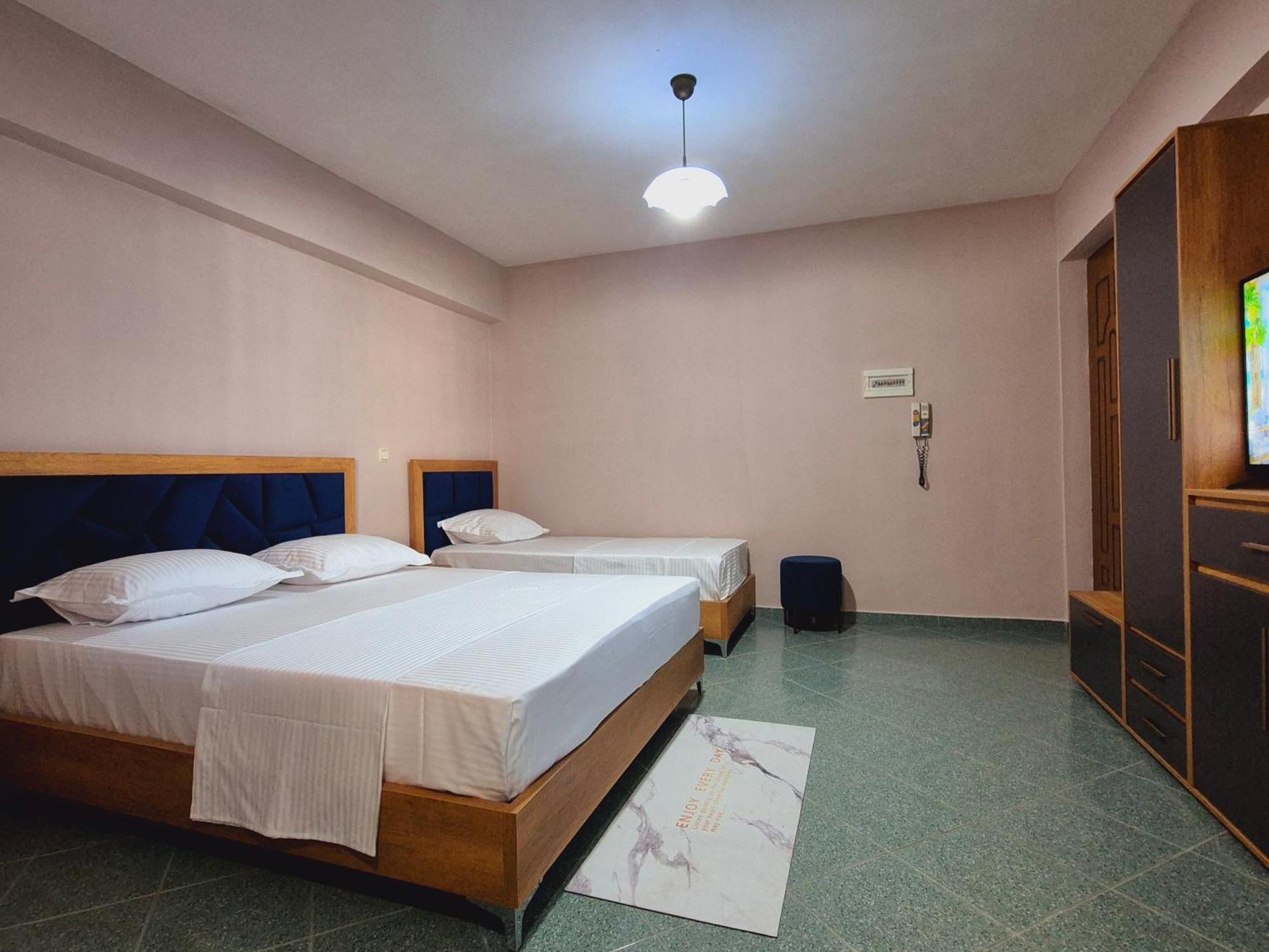 Barca Rooms Sarande Exterior photo
